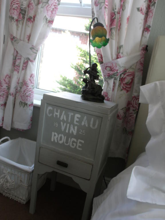 Hooray Henrys Bed & Breakfast Sheringham Ngoại thất bức ảnh