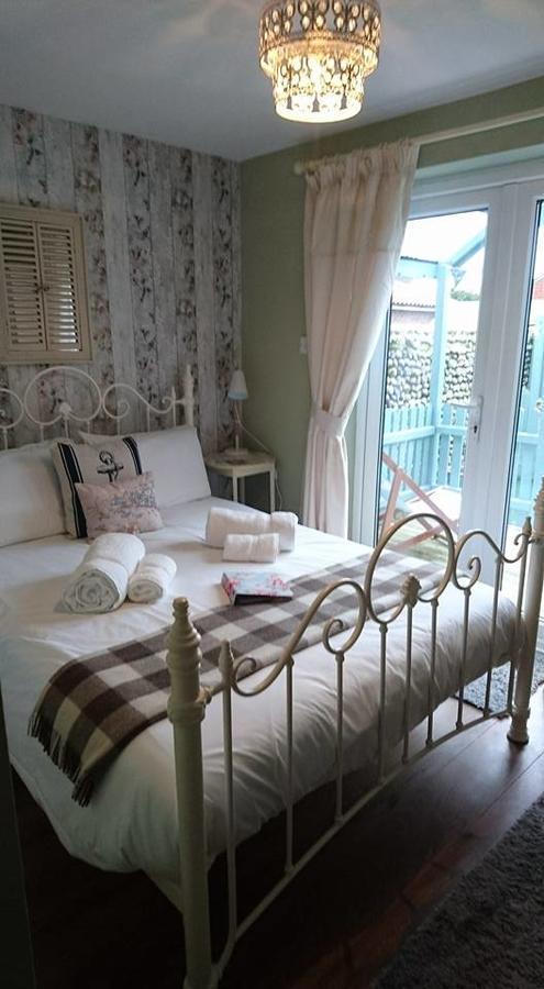 Hooray Henrys Bed & Breakfast Sheringham Ngoại thất bức ảnh